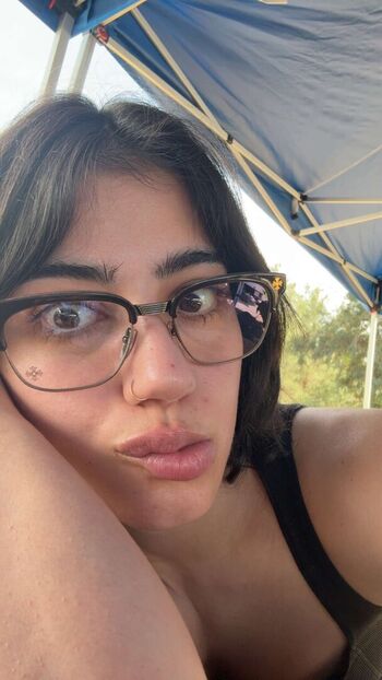 Leaked Sara saffari page private photo viral onlyfans