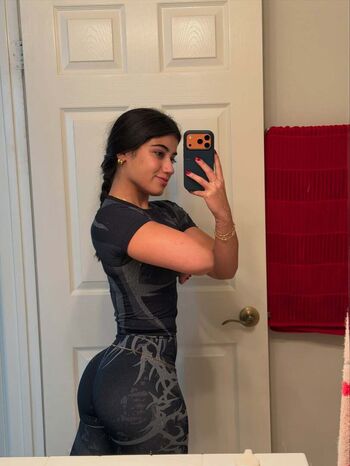 Leaked Sara saffari page private photo viral onlyfans