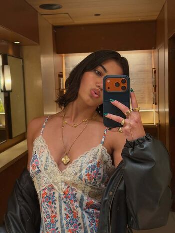 Leaked Sara saffari private photo viral onlyfans