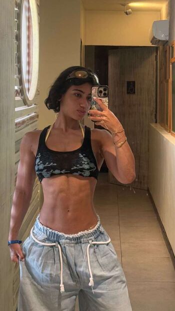 Leaked Sara saffari page private photo viral onlyfans