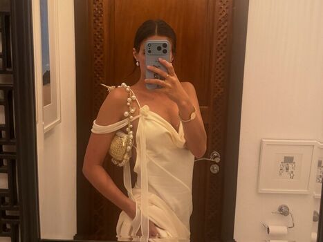 Leaked Sara sampaio private photo viral onlyfans