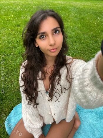 Leaked Sara wolf private photo viral onlyfans