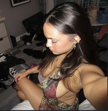 Sarabella Harris - sarabellaharriss - sexiisariii777