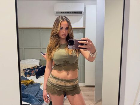 Leaked Sarabella harris page private photo viral onlyfans