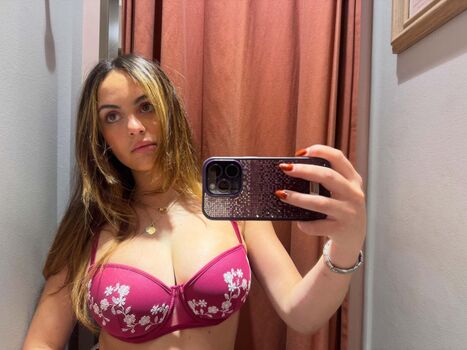 Leaked Sarabella harris page private photo viral onlyfans
