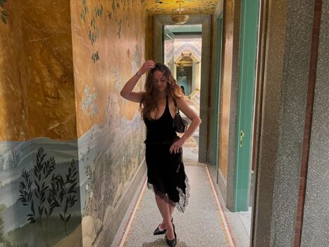 Leaked Sarabella harris page private photo viral onlyfans