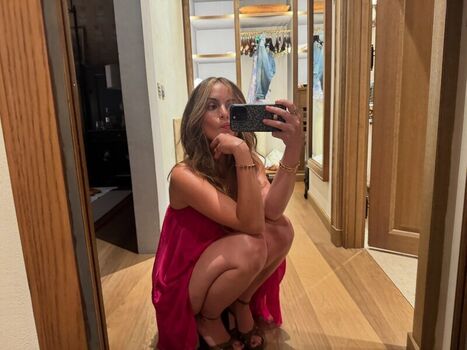 Leaked Sarabella harris page private photo viral onlyfans