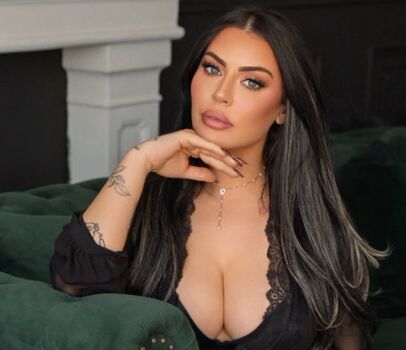 Leaked Sarah davis private photo viral onlyfans