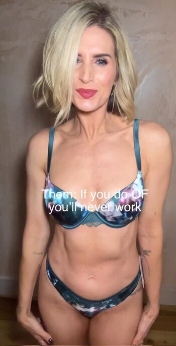 Leaked Sarah jayne private photo viral onlyfans