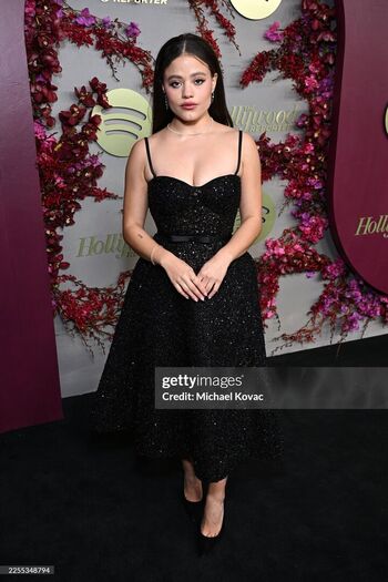 Leaked Sarah jeffery private photo viral onlyfans