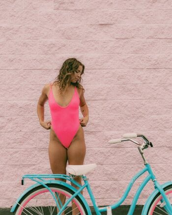 Leaked Sarah senecal page private photo viral onlyfans