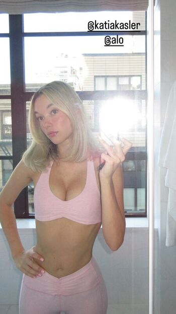 Leaked Sarahfuckingsnyder page private photo viral onlyfans