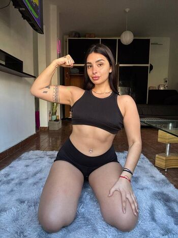 Leaked Sarayvegas private photo viral onlyfans