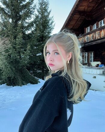 Saskia Lester