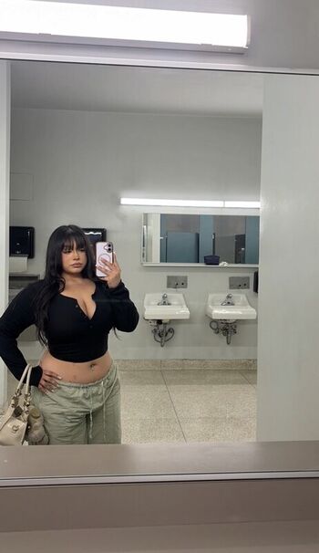 Leaked Saucyysuzzy private photo viral onlyfans
