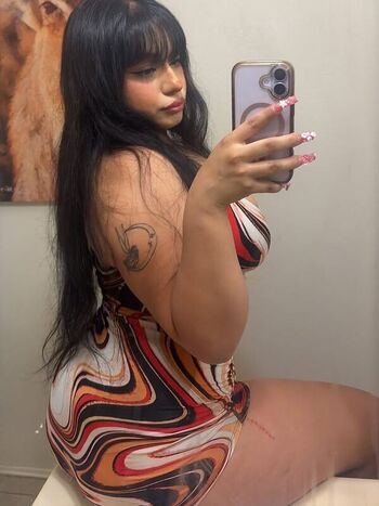 saucyysuzzy