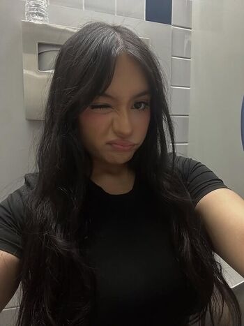 Leaked Saucyysuzzy private photo viral onlyfans