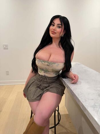 Savala Tee