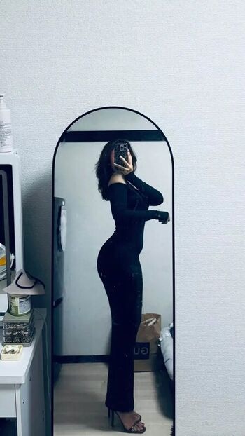Leaked Saw htar hnin private photo viral onlyfans