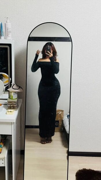 Leaked Saw htar hnin private photo viral onlyfans
