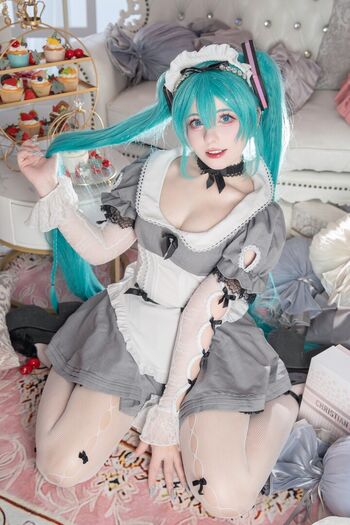 Saya Scarlet