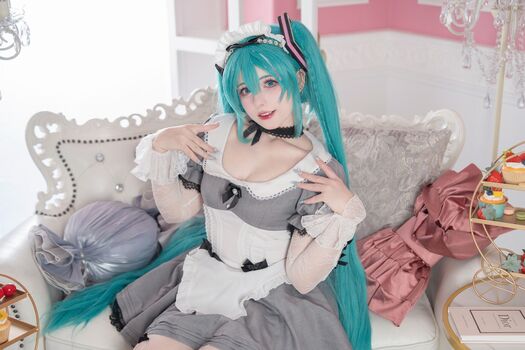 Saya Scarlet