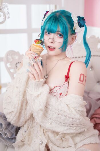 Saya Scarlet