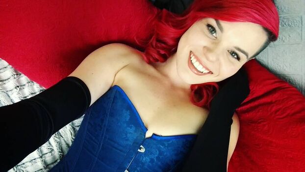 Scarlettfoxplay