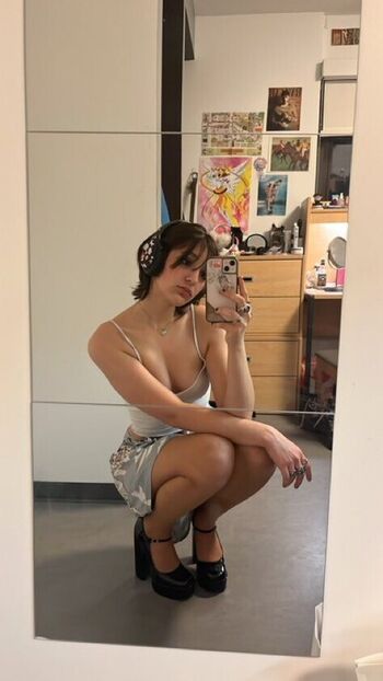 Leaked Scenehert private photo viral onlyfans
