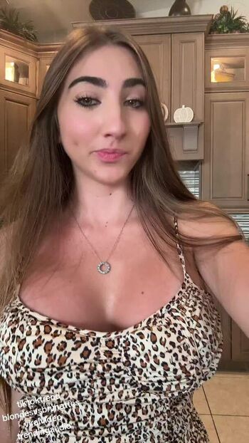 Leaked Schylar vixen private photo viral onlyfans