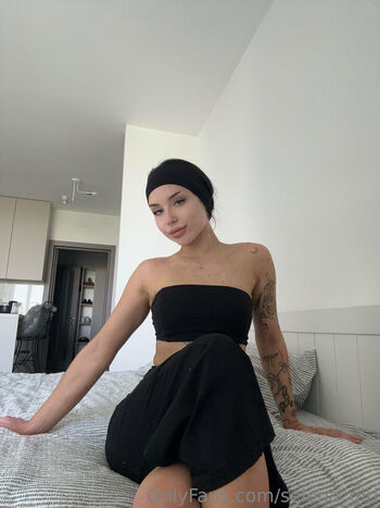 Leaked Selena girl private photo viral onlyfans