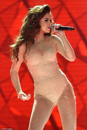 Selena Gom