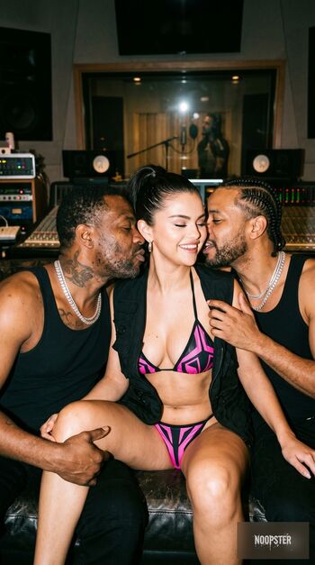 Leaked Selena gomez  page private photo viral onlyfans