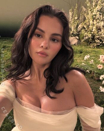 Leaked Selena gomez  page private photo viral onlyfans