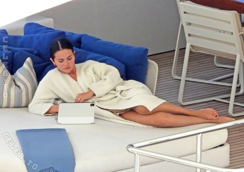 Leaked Selena gomez  page private photo viral onlyfans
