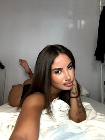 Leaked Semiareal  page private photo viral onlyfans
