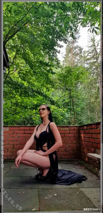 Leaked Senta kristall private photo viral onlyfans