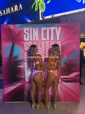 Leaked Sentnert twins private photo viral onlyfans