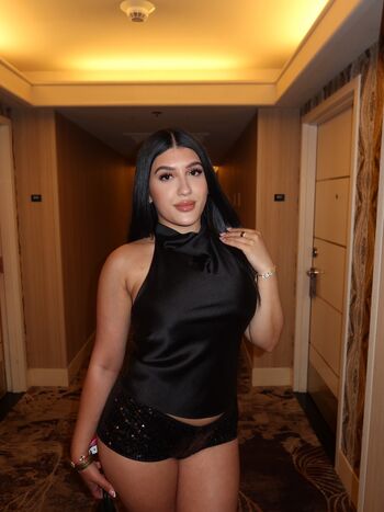 Leaked Serenaaz private photo viral onlyfans
