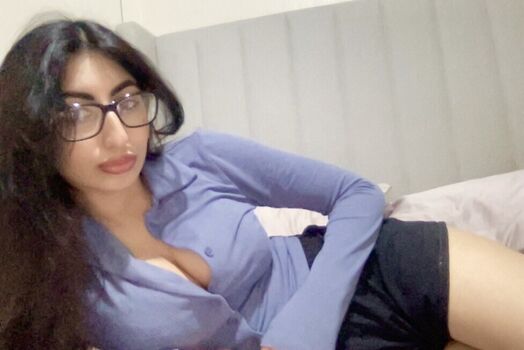Leaked Servesyra private photo viral onlyfans