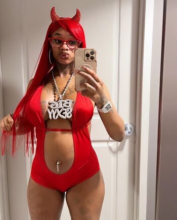 Leaked Sexxy red  page private photo viral onlyfans