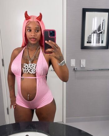 Leaked Sexxy red  page private photo viral onlyfans