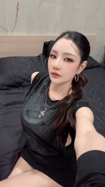 Leaked Sexyangle lookwa private photo viral onlyfans