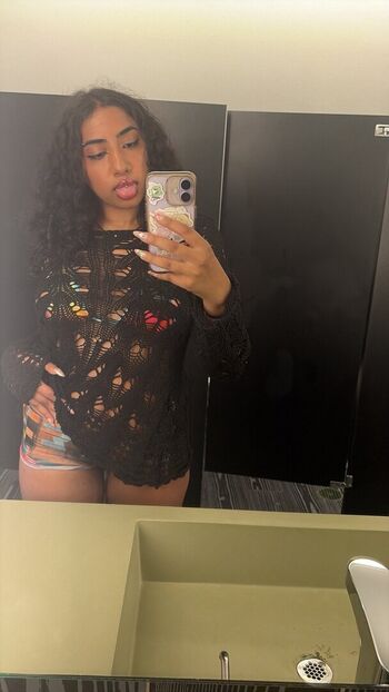 Leaked Sexybaefrr private photo viral onlyfans