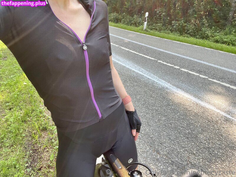  / MistressHelvete / sexycyclist / sexycycliste 裸照OnlyFans照片 #5