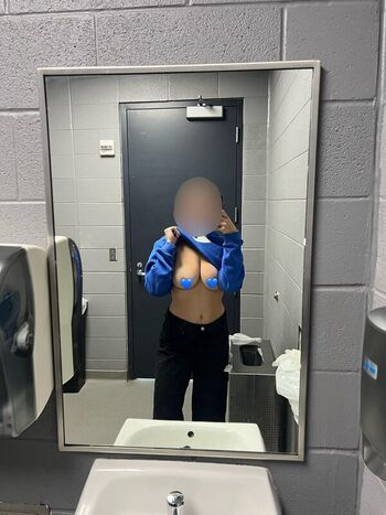 sexyexhibitiontaylor