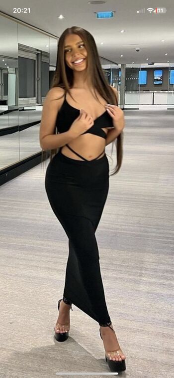 Leaked Shahinezshay private photo viral onlyfans