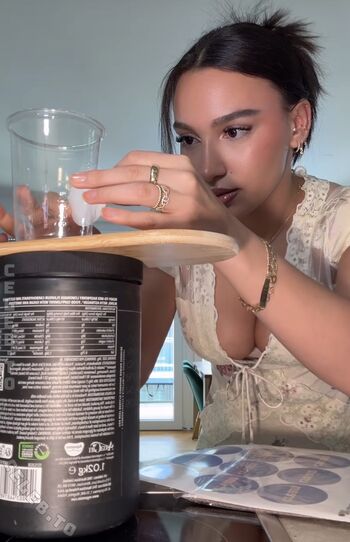 Leaked Shakiravv private photo viral onlyfans