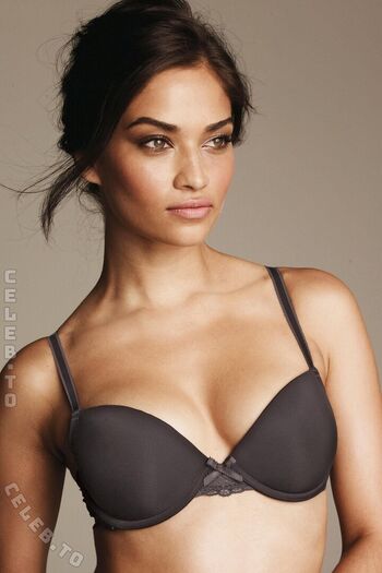 Shanina Shaik