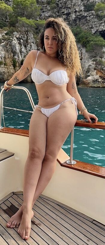 Leaked Shera kerienski private photo viral onlyfans